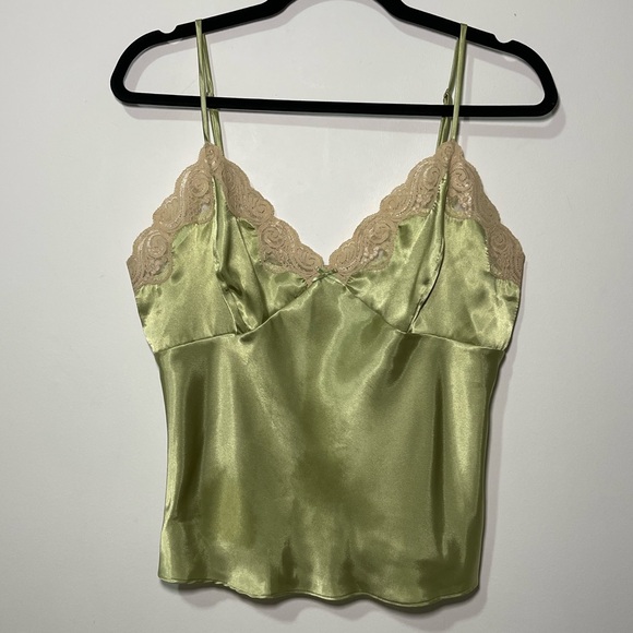Tops - Women’s 90’s light Green and cream Lace and satin babydoll top in size L